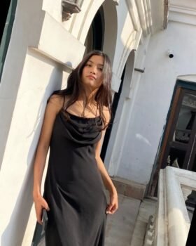 Real (Gfe) Call Girls in Kaushambi Ghaziabad  – 9220592151