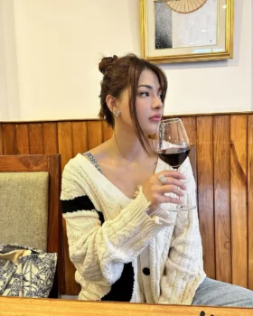 Call Girls In Hotel Crowne Plaza Greater Noida 9990646638